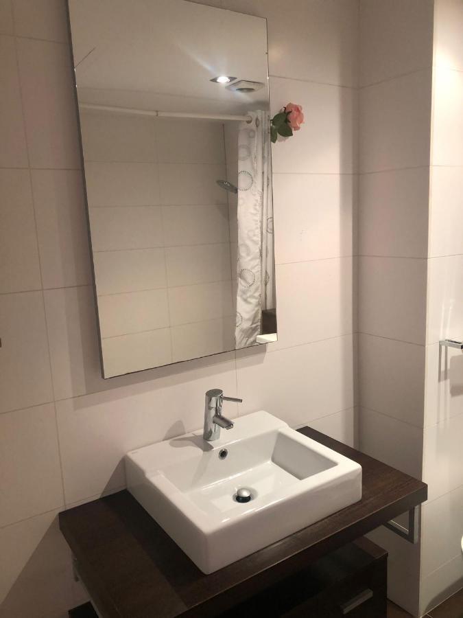 Barcelona Style Beach Apartment ภายนอก รูปภาพ
